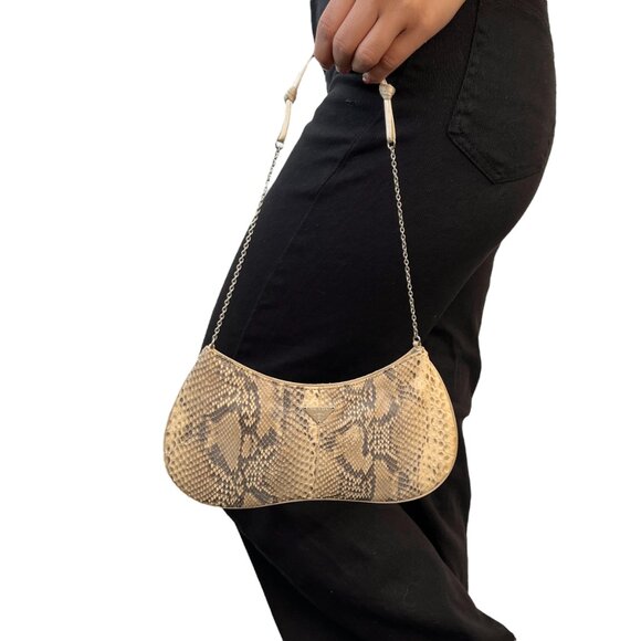 PRADA Vintage Logo Mini Shoulder Bag Pochette Cream Silver Leather [103692] - Picture 2 of 11